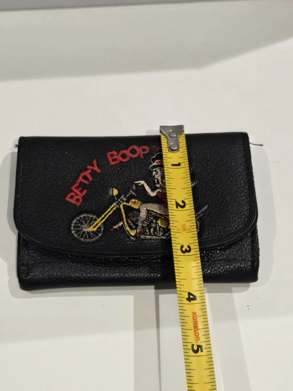 VINTAGE 1995 Betty Boop  Embroidered Snap Flap Black Leather Wallet ID Pocket